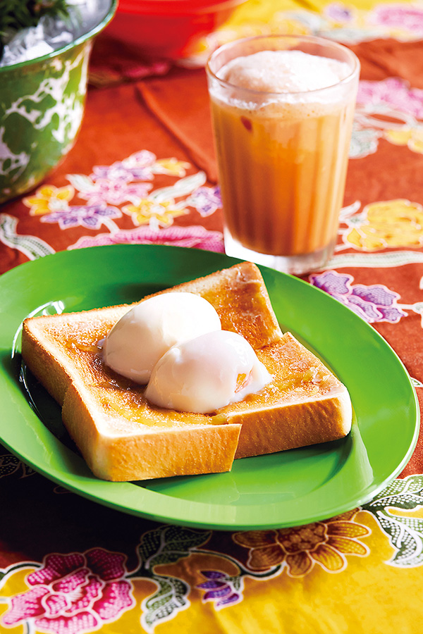 夏の食卓に。“とろける卵トースト”と“冷たい泡のミルクティー” 