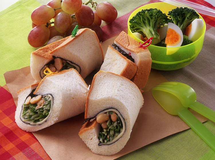 大豆と水菜のロールサンドセット