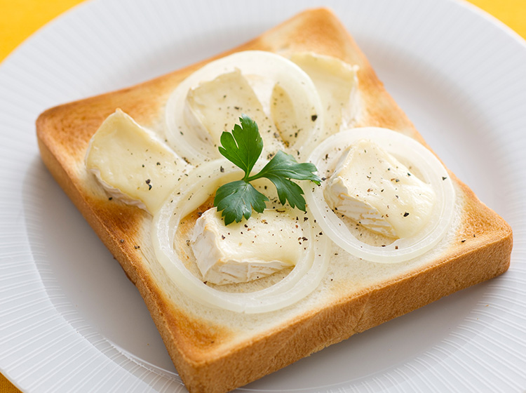 オニオンチーズトースト